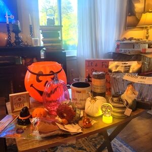 20 Pc.Halloween Decor Bundle w/ Mostly New Items